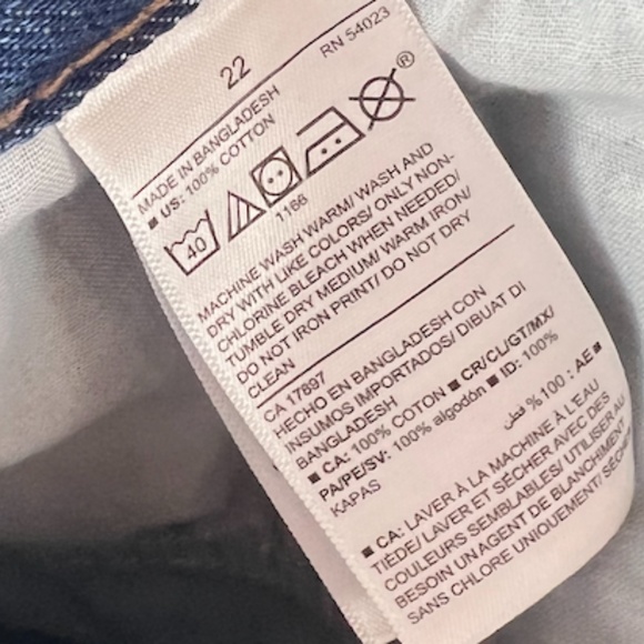 NWT: old navy High-Waisted Slouchy Straight Cut-Off Jean Shorts $35 (22) - Picture 13 of 15